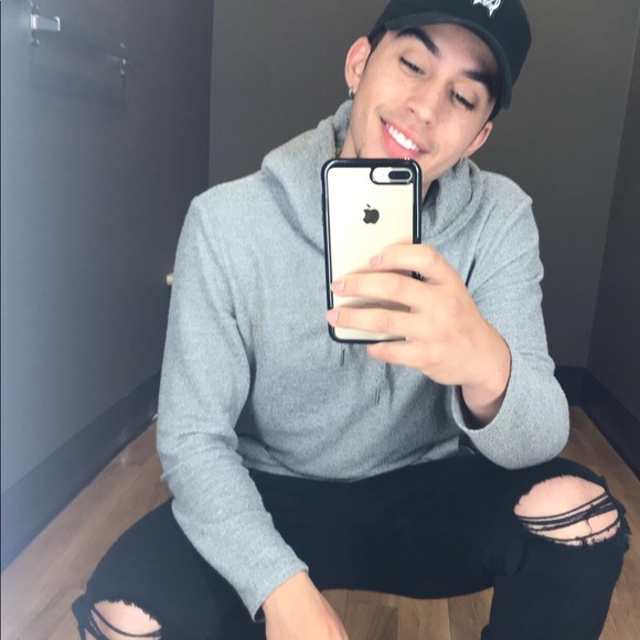 Meet your Posher, Austin - Picture 1 of 1